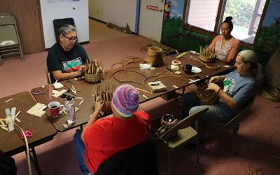 Round Basket Class with Meskwaki Natural Resources, October 2018