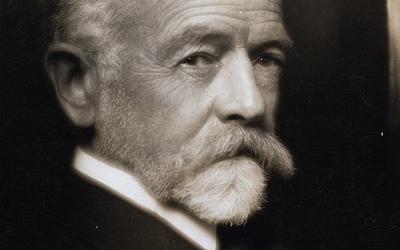 Audio and a transcript of a speech on the League of Nations by Henry Cabot Lodge.
