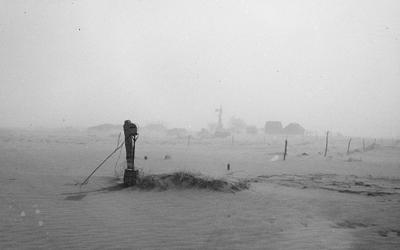 Arthur Rosenstein photograph of a dust storm in Oklahoma