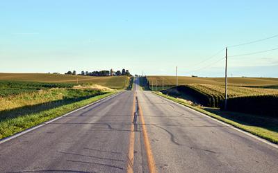 Country road in Benton County, Iowa