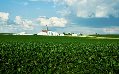 The image shows the farmstead of Folkmann family in Benton County, Iowa.