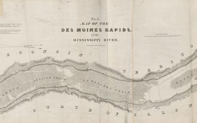 The map provides depth readings for the area of the Des Moines Rapids, a section of the Mississippi River. The map is oriented with north to the right. West is at the top of the page.